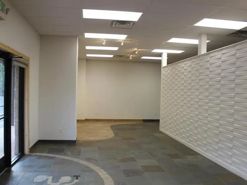 Commercial Condo in Bodo Park with Custom Finishes and Great Visibility