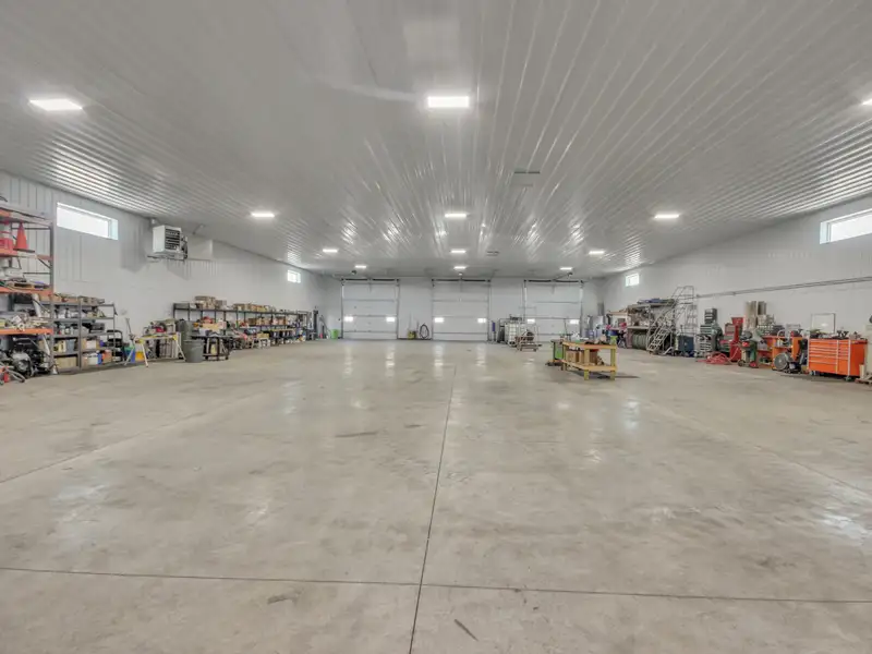 For Lease: Two 12,000 Sqft M1 Office/warehouse Buildings in South Lake County, In