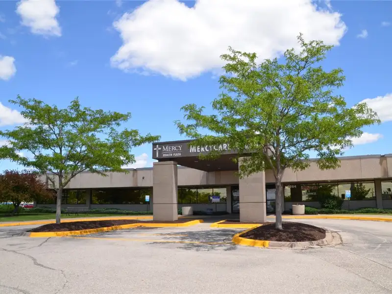 Medical Office Building for Lease in High-traffic Cedar Rapids Location