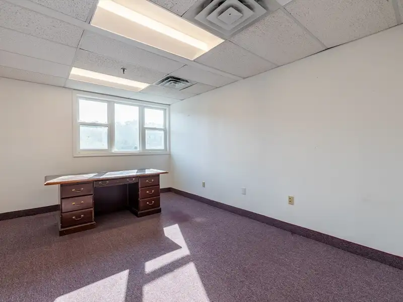 4th Floor Office Space for Sale in North Andover with Prime Visibility and Natural Light