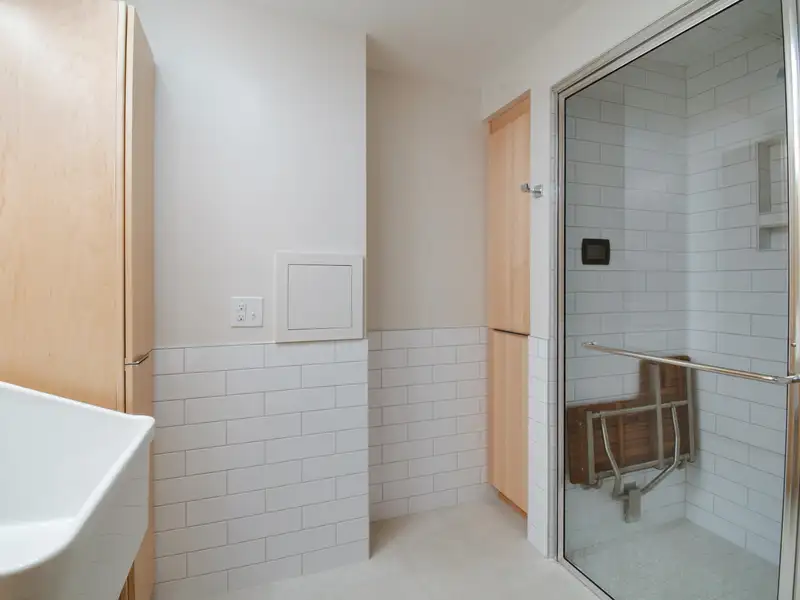 Functional Office Space with Conference Rooms and Kitchenette in Prime Location