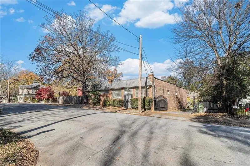 Historic 1930 East Atlanta/ormewood Park Live/work Property with Mixed Use Zoning