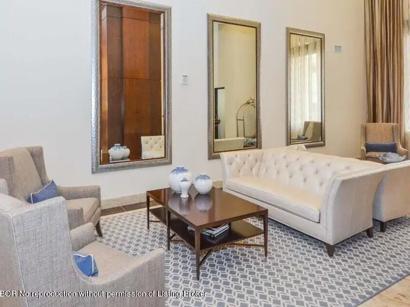 Live/work Condominium in Downtown West Palm Beach with Private Entrance and Parking