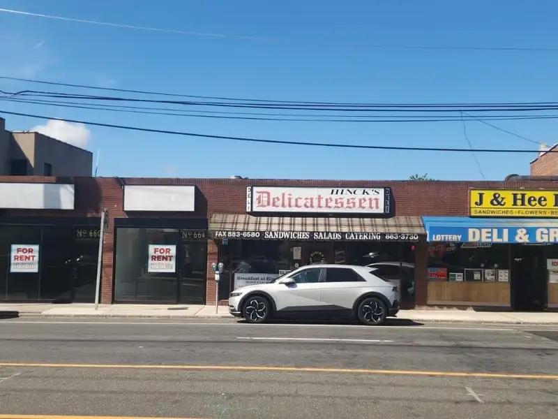 Retail Space for Lease - 1,400 Sq. Ft. with Basement in Prime Location