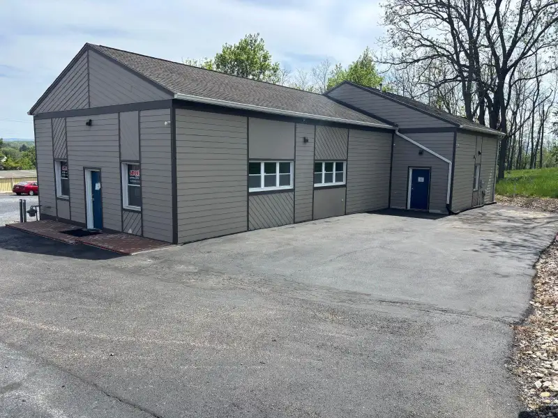 Versatile 2,150 Sq Ft Commercial Space in Prime General Business Location