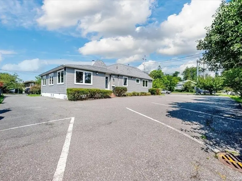 Renovated Office Space Adjacent to Good Samaritan Hospital, 3,606 Sq Ft Total