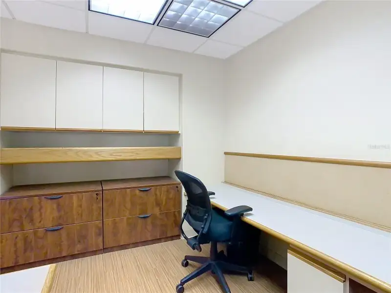 Prime 1,472 Sq. Ft. Office Condo on Busy Tampa Road with Conference Room