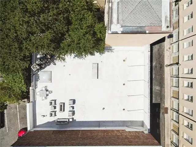Historic 3-bedroom Residence with Rooftop Terrace in Cbd, Plus 1-bedroom Unit for Rental