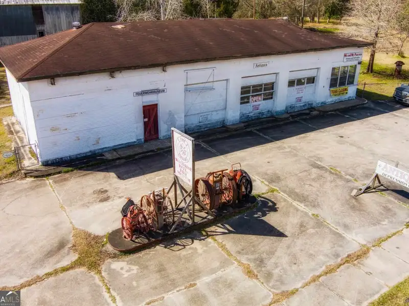 4-acre Commercial Property with Historic Fire Museum on Us Hwy 17, Woodbine