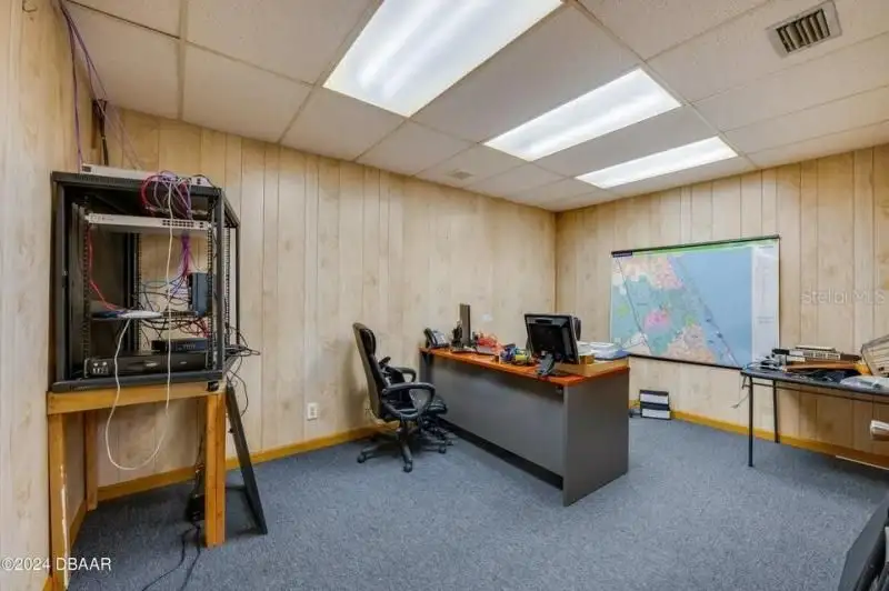 Versatile Commercial Building with Yard Space in Prime Location