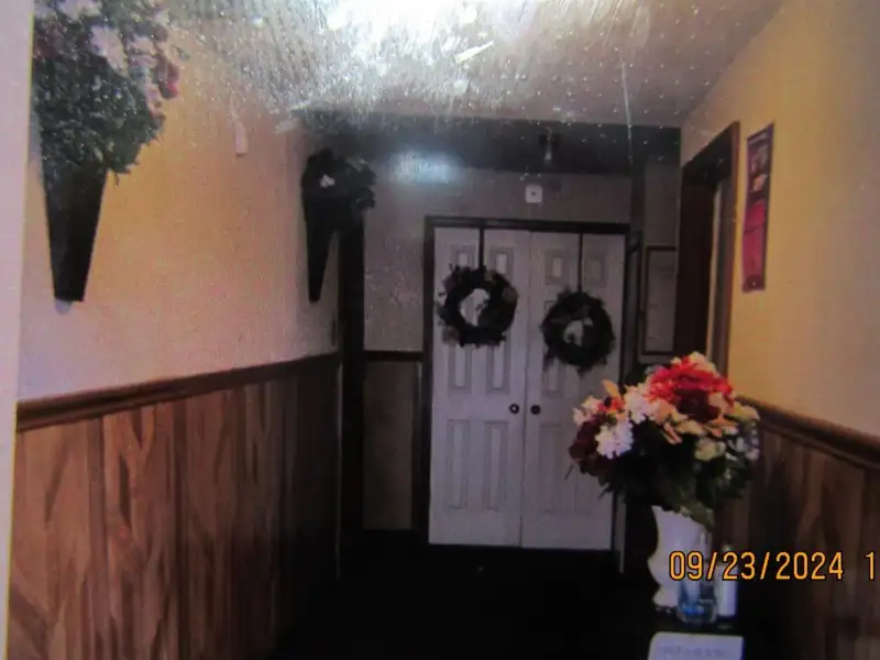 Starter Church with Amenities and Street Frontage on N. Quail Hollow