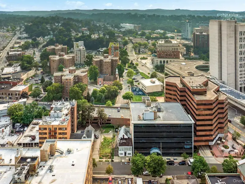 Downtown White Plains Professional Office Building Near Courthouses