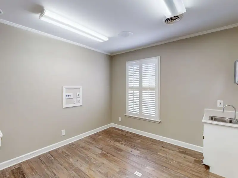 Medical Facility for Sale Near Hospital - 4,510 Sq Ft with Multiple Treatment Rooms