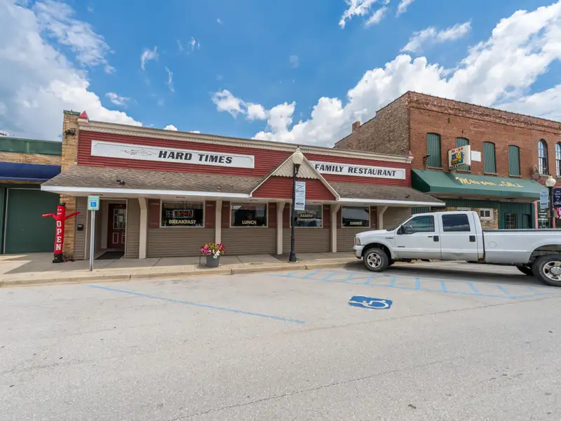 Turnkey Family Restaurant for Sale in Downtown Decatur, Mi - Seating for 200
