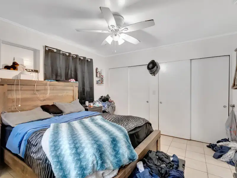 Well-maintained 6-unit Multifamily Property in South Florida with Value-add Potential
