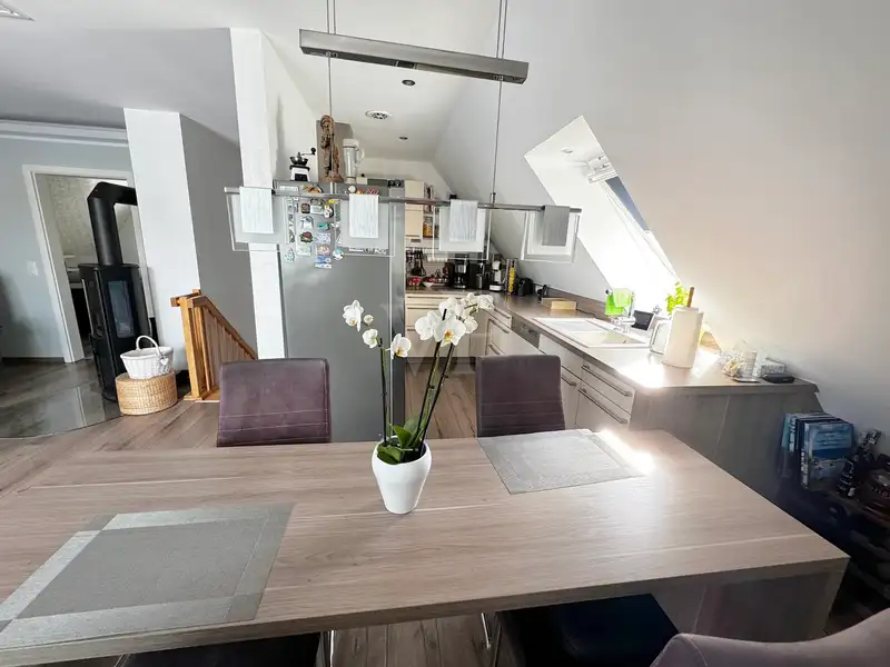 Mixed-use Property with Snack Bar and Apartment on Peenemünde Harbor Promenade