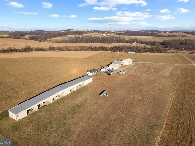 Baublitz Commercial Airport: 10 Acres with Hangars and Income Opportunities in York County, Pa