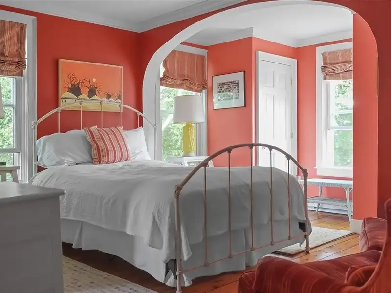 Distinctive Victorian Guest House in Jamestown with 7 Ensuite Bedrooms and Water Views