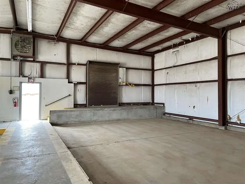 Warehouse Space with Offices and Loading Docks on 1.5 Acres, Convenient Location