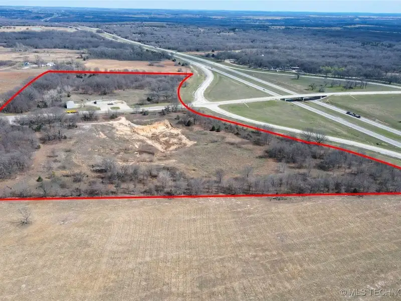 Prime Commercial Development Opportunity: 31 Acres with Highway Frontage in Okemah, Oklahoma
