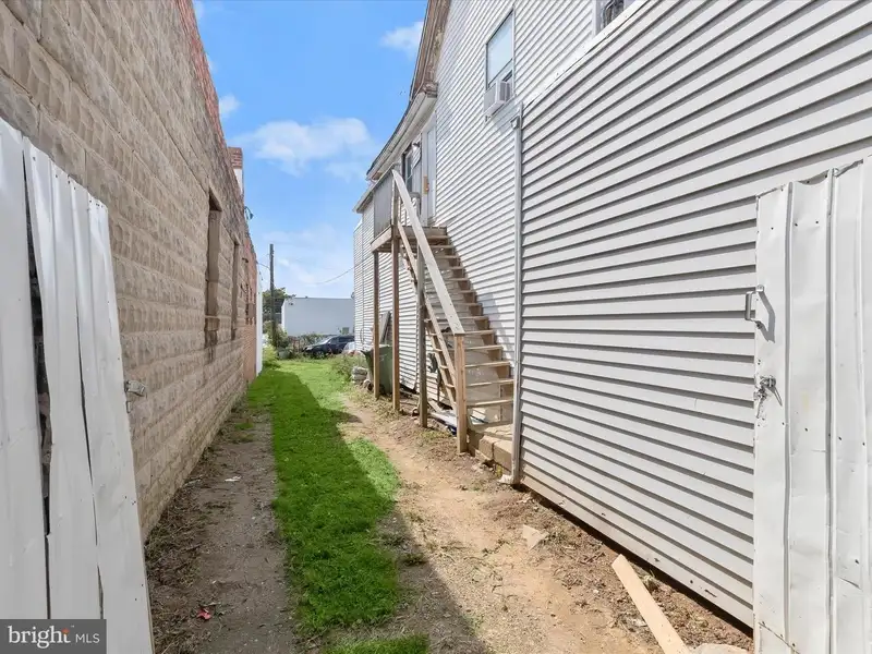 Prime Mixed-use Property with Commercial Space and Residential Unit on Reisterstown Rd