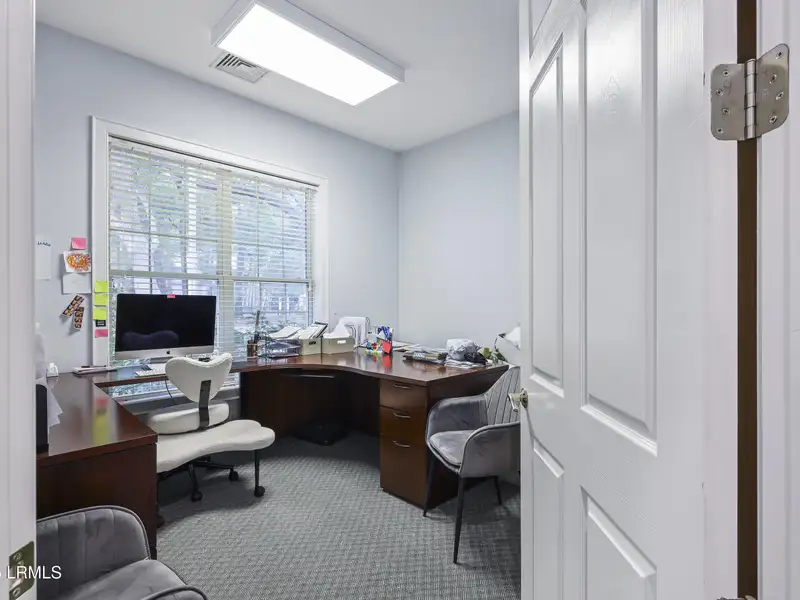 Multi-use Building with Long-term Tenant and Warehouse/office Space in Prime Location