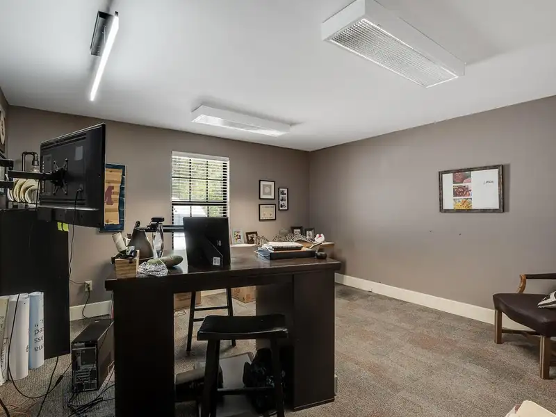 Light Industrial Property with Office and Shop in Central Memphis