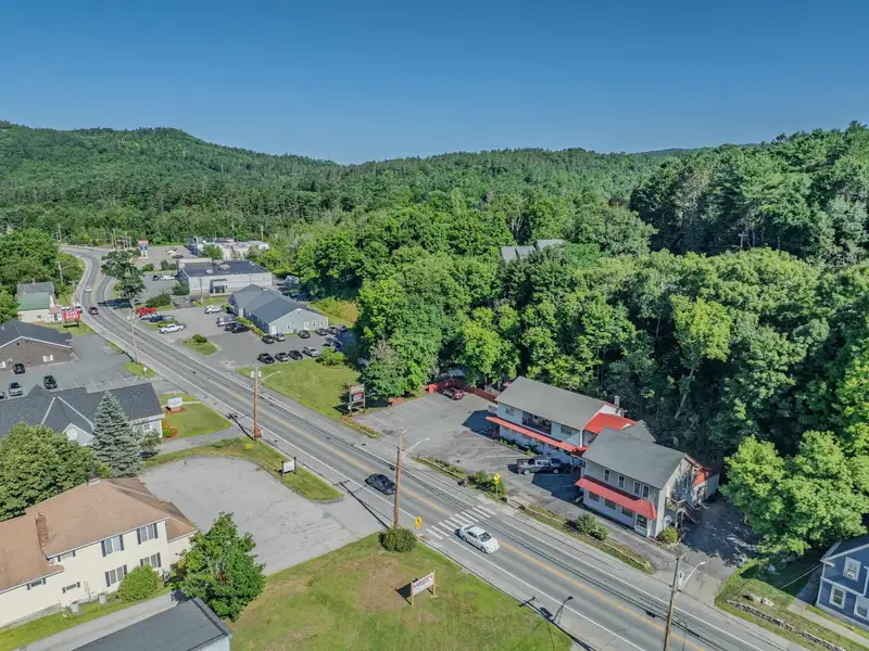 Mixed-use Building with Restaurant and Apartments in High-traffic Littleton Location