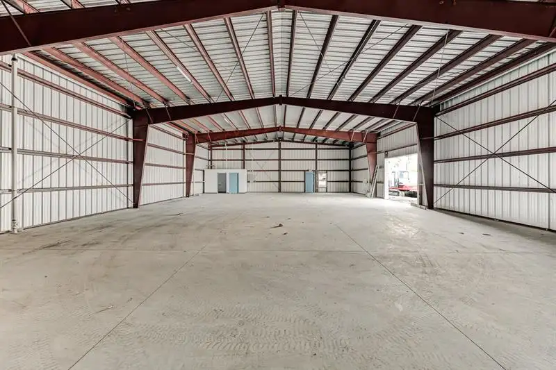 10,000 Sq Ft Warehouse Space for Lease in Pompano Beach, B-4 Commercial Zoning