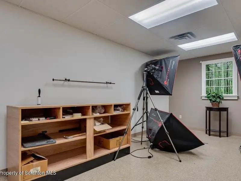 Warehouse Building with 10,000 Sq Ft Space on Purdytown Turnpike