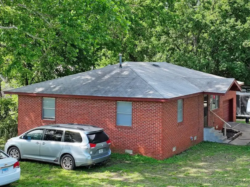 Historic 25-unit Resort on Hwy 51 Near Lake Fort Gibson, Wagoner, Oklahoma