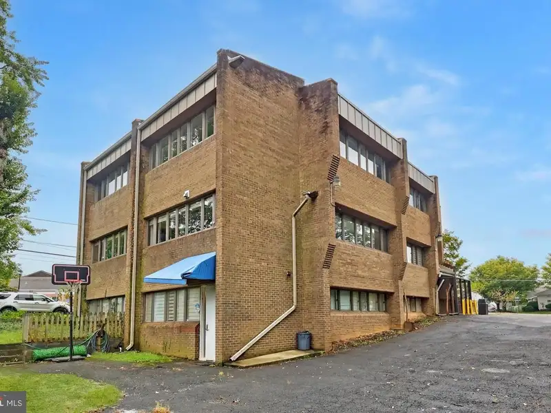 Commercial Building for Sale in Annandale - 8,202 Sq. Ft., Zoned C-3, Corner Lot