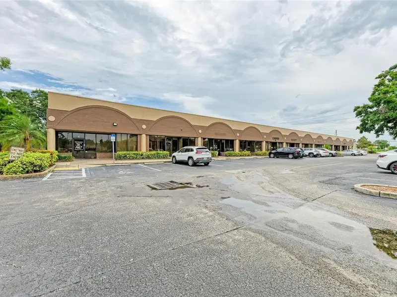Professional Office Condo in Centrally Located Largo, 1830 Sq.ft with 7 Private Offices