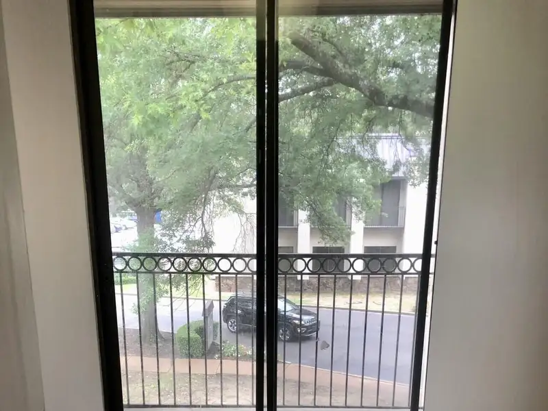 Office Condo with Exam Rooms and Reception Area in Germantown, Tn