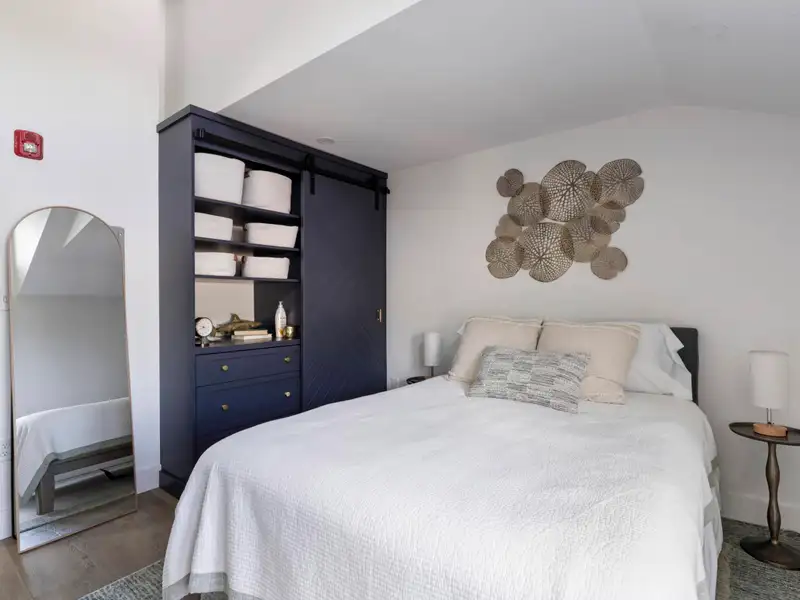 High-end Restaurant Space with Outdoor Dining and Residential Unit in Ogunquit