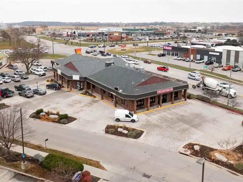 Versatile 9,236 Sq Ft Retail Property for Sale in Prime Location with Ample Parking