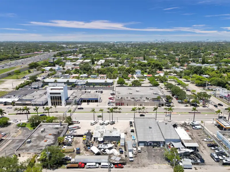 Prime Rc-1 Zoned Multifamily Development Opportunity on Hollywood Blvd