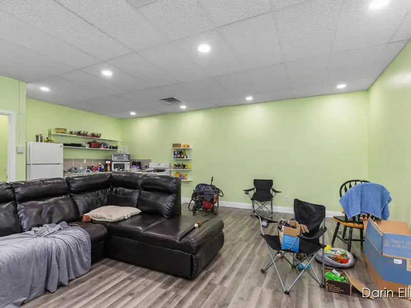 Versatile 15,000+ Sq Ft Mixed-use Building with Apartments and Office Spaces