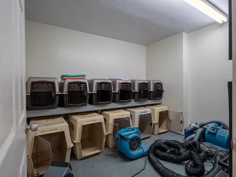 Versatile Flex Building with Office and Warehouse Space in Prime Valdosta Location