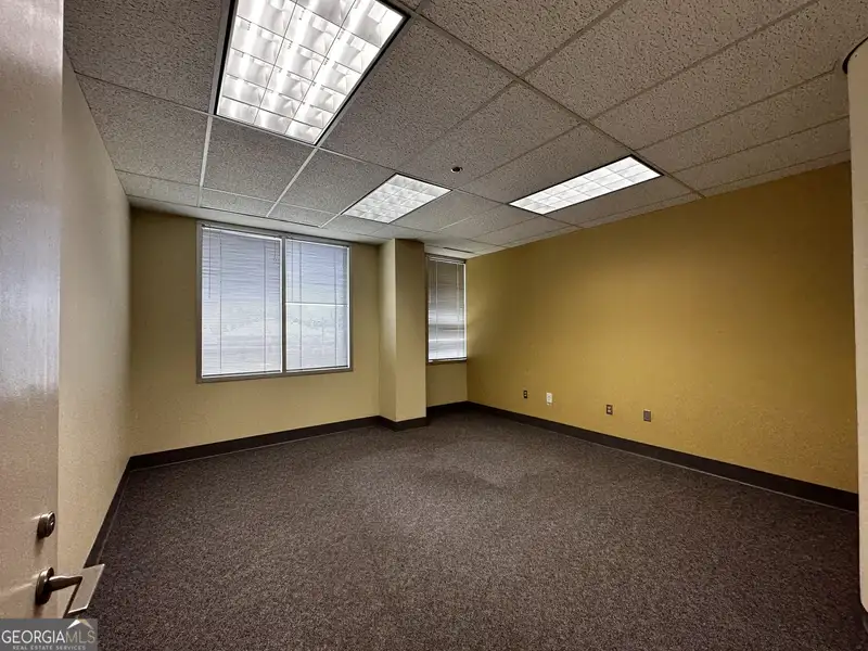Spacious 4400 Sq Ft Office Space with Utilities Included