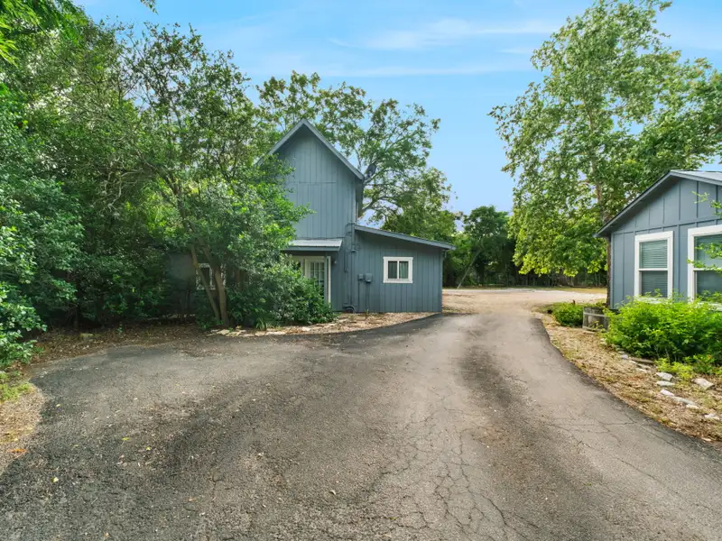 Historic Vintage Office Building with Additional Income Potential in Downtown Boerne