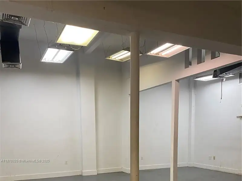 Prime Commercial Space in Wynwood, Steps from Wynwood Walls and High Pedestrian Traffic