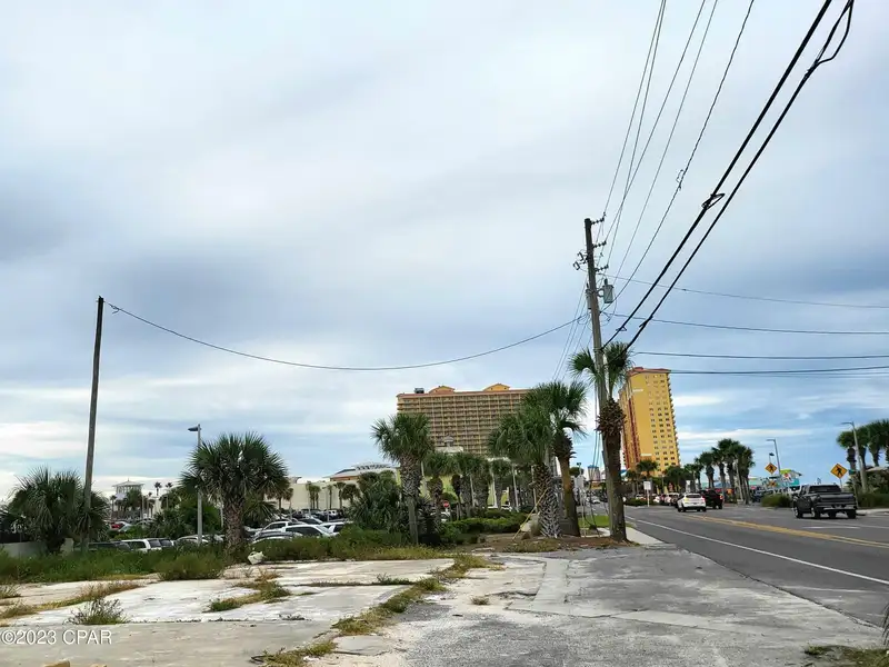 Gulf-view Lakefront Lot in Panama City Beach, Near Pier Park and Dog Beach
