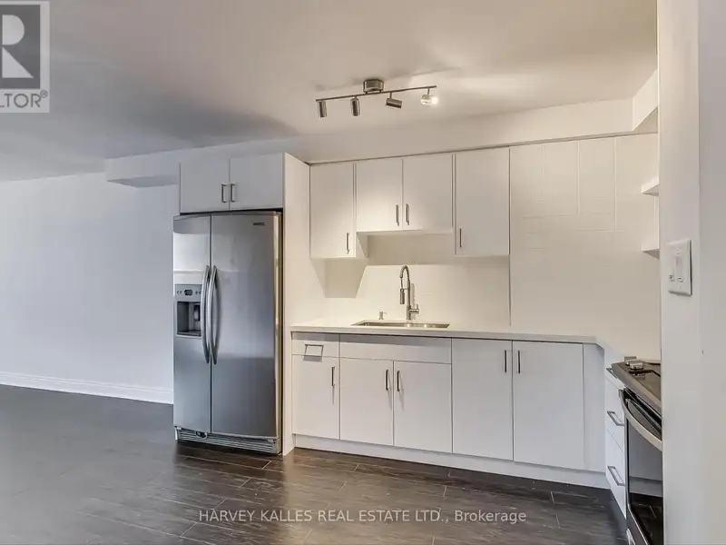 Renovated Commercial Property with Restaurant and Two Apartments in the Junction