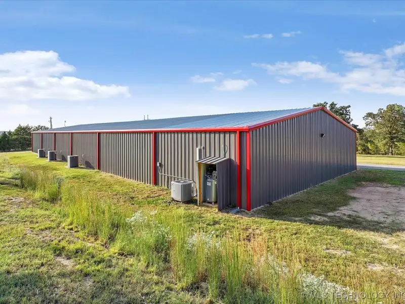 Modern Industrial Property on 9 Acres with Versatile Space and Expansion Potential