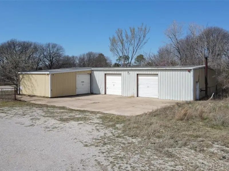 Prime Commercial Development Opportunity: 31 Acres with Highway Frontage in Okemah, Oklahoma