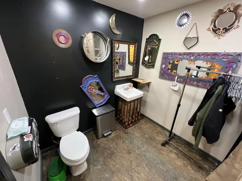 Unique Commercial Property with Airbnb Cabin Near Renfro Valley Music Barn