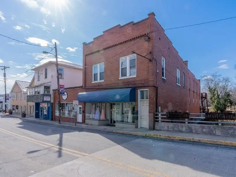 Multi-purpose Investment Building with Storefront, Venue, and Apartments in Petersburg, Wv