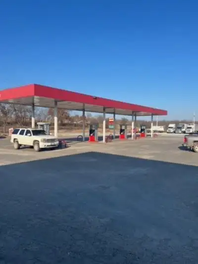 Established Truck Stop and Convenience Store with Restaurant in High-traffic Location