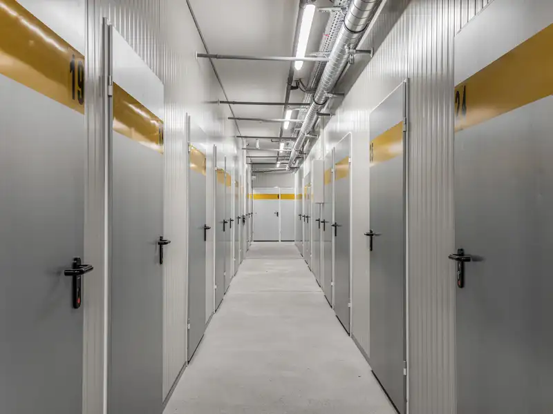 Versatile Self-storage Facility with Modern Office Space in Eckernförde
